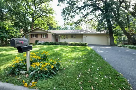 13309 Oliver Ave S, Burnsville, MN 55337