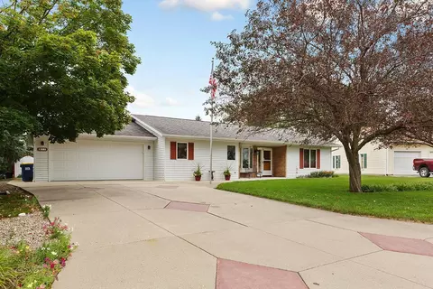 58 Allen Path, Faribault, MN 55021 photo 2
