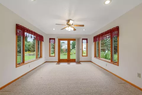 58 Allen Path, Faribault, MN 55021 photo 25