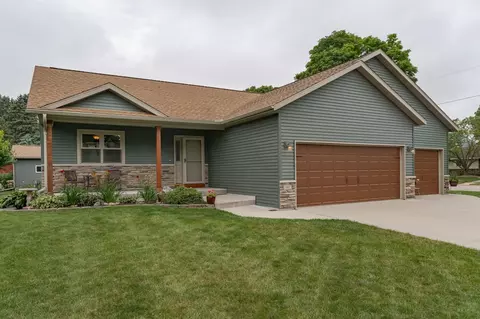 107 S Dover St, Dover, MN 55929