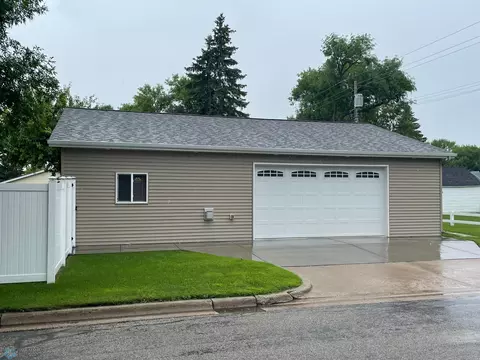 609 3rd Ave E, Ada, MN 56510 photo 5
