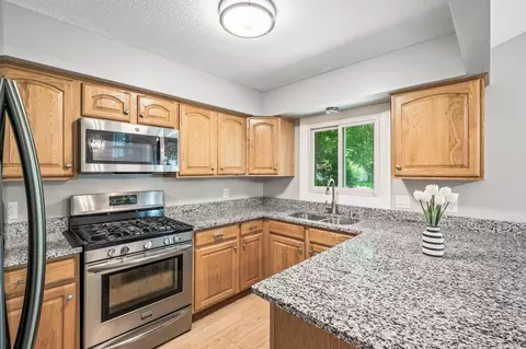 625 Mound Ave, Shoreview, MN 55126