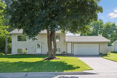 22 4th Ave NW, Saint Joseph, MN 56374