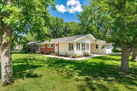 674 W Lincoln Rd, New Richmond, WI 54017