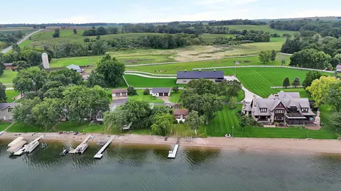 25580 Berens Point Dr, Starbuck, MN 56381