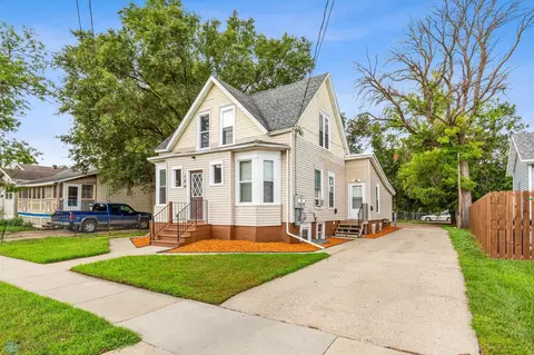 109 14th St S, Fargo, ND 58103