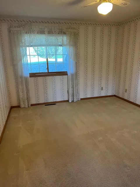 1100 Par Ln, Willmar, MN 56201 photo 30