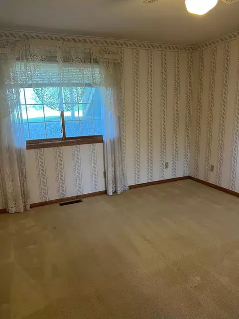 1100 Par Ln, Willmar, MN 56201 photo 32