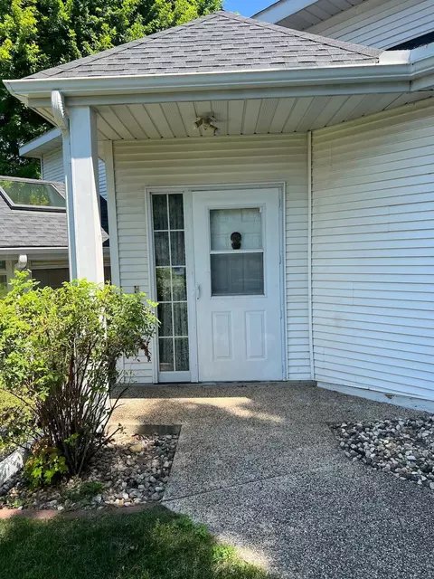 1100 Par Ln, Willmar, MN 56201 photo 6