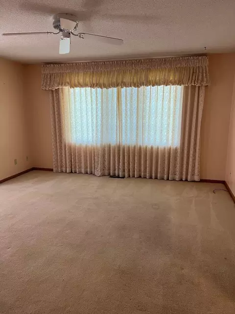 1100 Par Ln, Willmar, MN 56201 photo 16