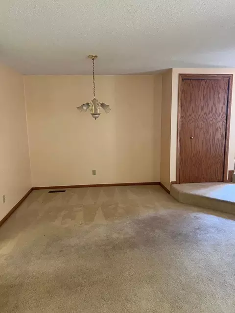 1100 Par Ln, Willmar, MN 56201 photo 19