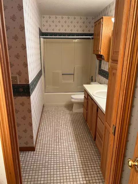1100 Par Ln, Willmar, MN 56201 photo 26