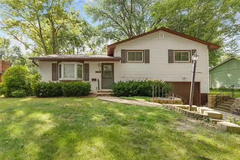355 Division St, Gaylord, MN 55334