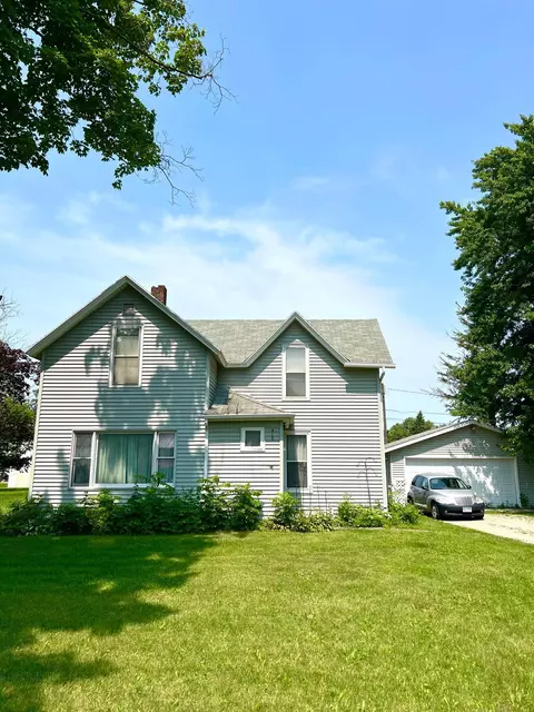 410 Ellington St, West Concord, MN 55985