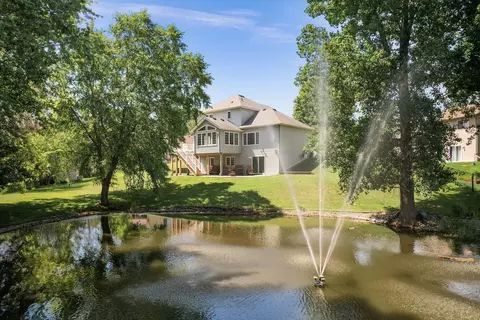 1425 Creekside Ct, Waconia, MN 55387