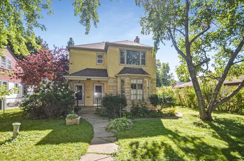 1060 Ottawa Ave, West Saint Paul, MN 55118
