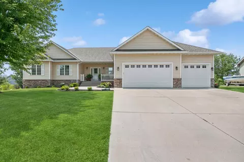 1811 Eastland Cir NE, Buffalo, MN 55313