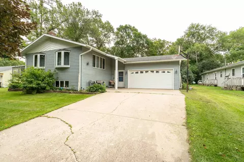117 8th Ave NE, Elbow Lake, MN 56531