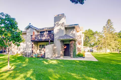 11410 Dogwood St NW #403, Coon Rapids, MN 55448