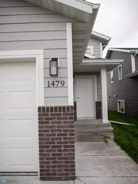 1479 68 Ave S, Fargo, ND 58104 photo 2