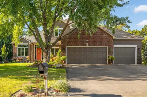 9877 171st St W, Lakeville, MN 55044