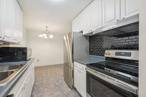 3461 Kent St #1203, Shoreview, MN 55126