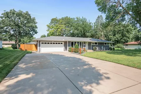 6760 Madison St NE, Fridley, MN 55432