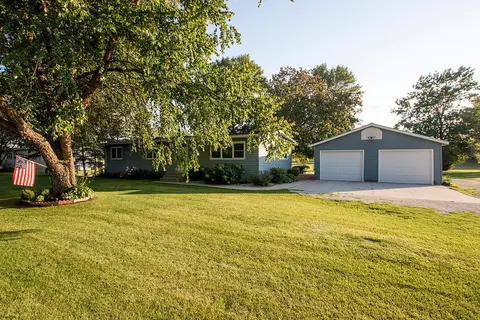 145 Front St, Biscay, MN 55336