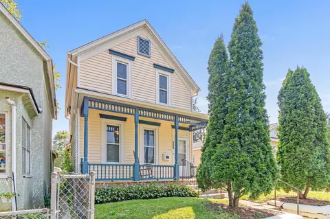 908 Case Ave E, Saint Paul, MN 55106