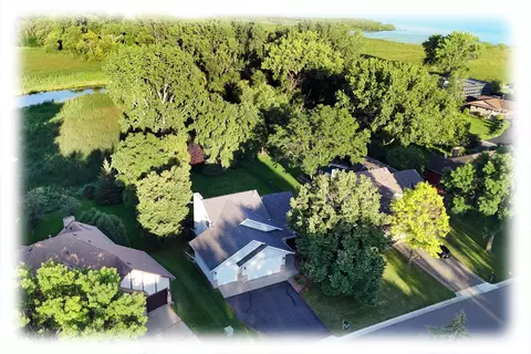 6920 Ximines Ln N, Maple Grove, MN 55369