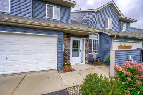 2082 Willow Cir, Centerville, MN 55038
