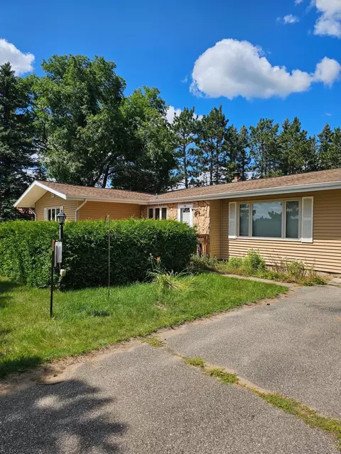 705 1st St W, Park Rapids, MN 56470