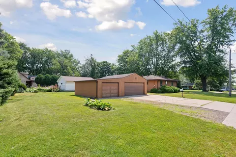 4944 Main St E, Maple Plain, MN 55359 photo 3