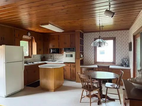 4944 Main St E, Maple Plain, MN 55359 photo 6