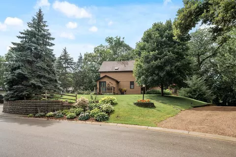 6330 Forest Cir, Excelsior, MN 55331 photo 3