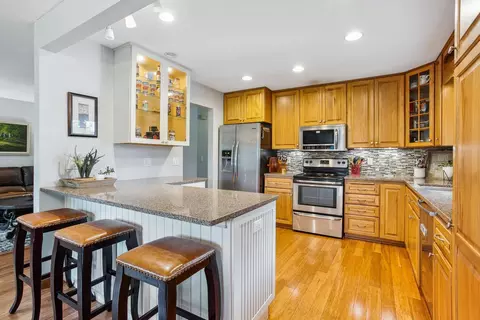 1709 James Pl, Burnsville, MN 55337
