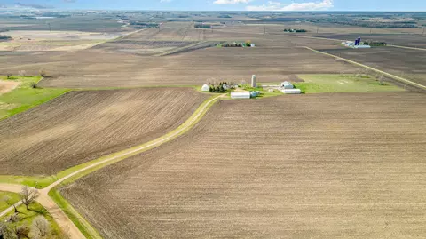 23960 Kittson Blvd, Belle Plaine, MN 56011