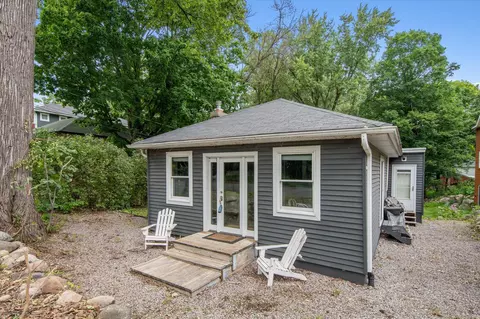 4148 Highwood Rd, Mound, MN 55364