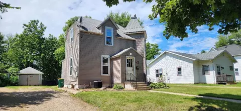 1020 St John Ave, Albert Lea, MN 56007