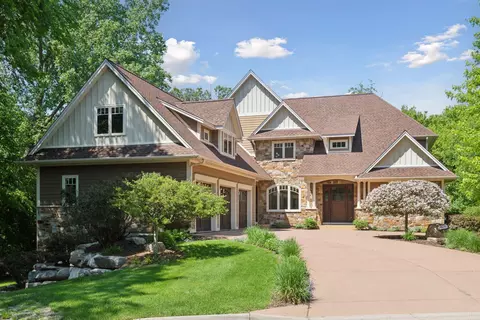 15040 9th Ave N, Plymouth, MN 55447