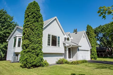10538 NE National St, Circle Pines, MN 55014