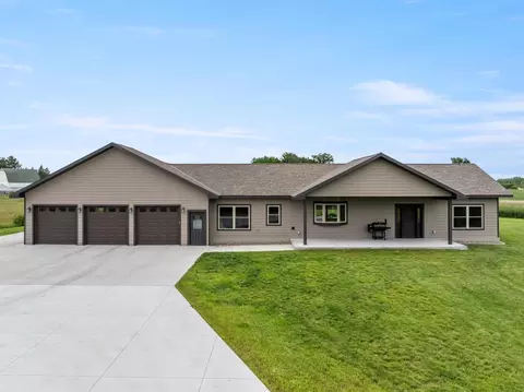 14477 Chestnut Rd, Milaca, MN 56353 photo 2
