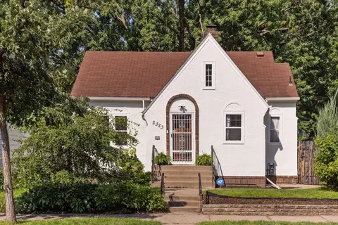 2323 Sheridan Ave N, Minneapolis, MN 55411