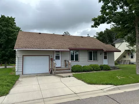 104 3rd St SE, Wadena, MN 56482