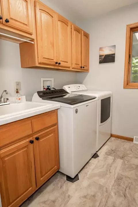 1445 49th Ave, Goodview, MN 55987 photo 14