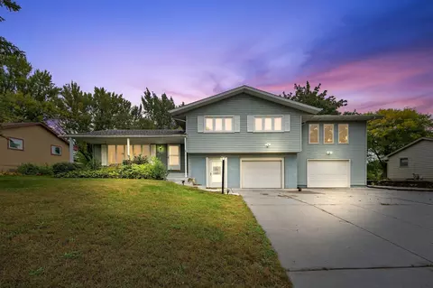 807 Myrtle St, Buffalo, MN 55313 photo 2