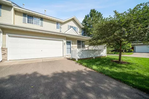 3128 Juniper Ln #F, Woodbury, MN 55125