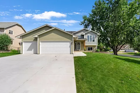 3805 144th St W, Rosemount, MN 55068