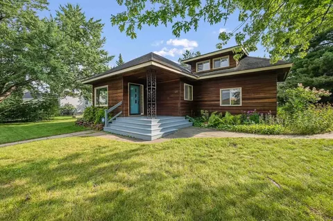 109 Lakeview Blvd, Coleraine, MN 55722