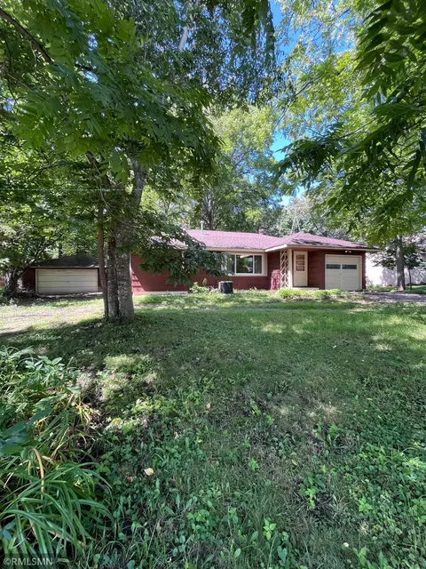 2260 Audubon Rd, Chaska, MN 55318